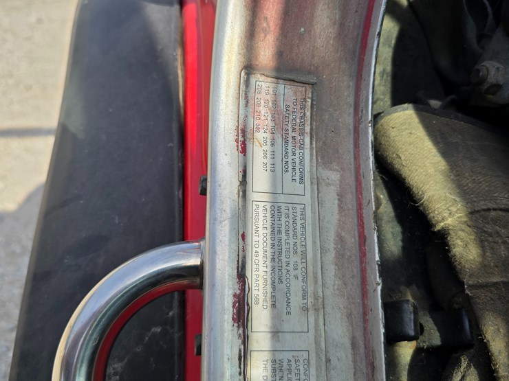 2003-peterbilt-320-image-54