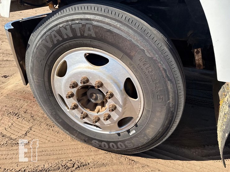 2015-mack-pinnacle-chu613-image-11