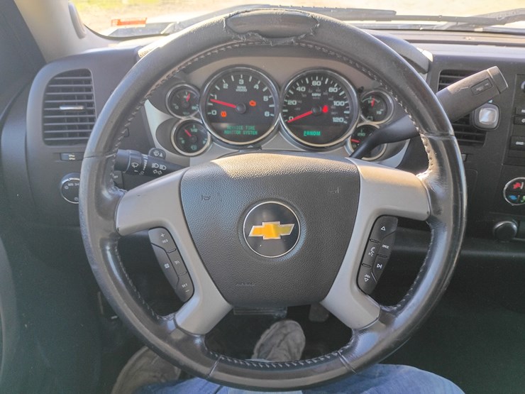 chevrolet-silverado-1500-image-49