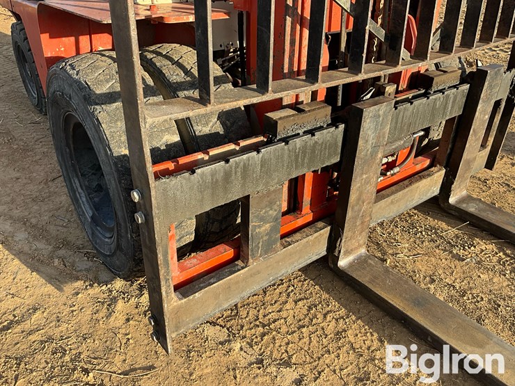 nissan-80-rough-terrain-forklift-image-17