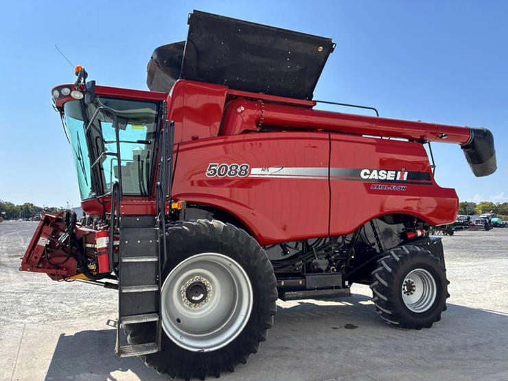 case-ih-5088-image-10