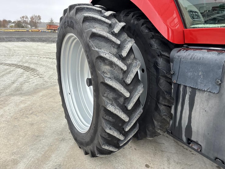 case-ih-magnum-245-image-48