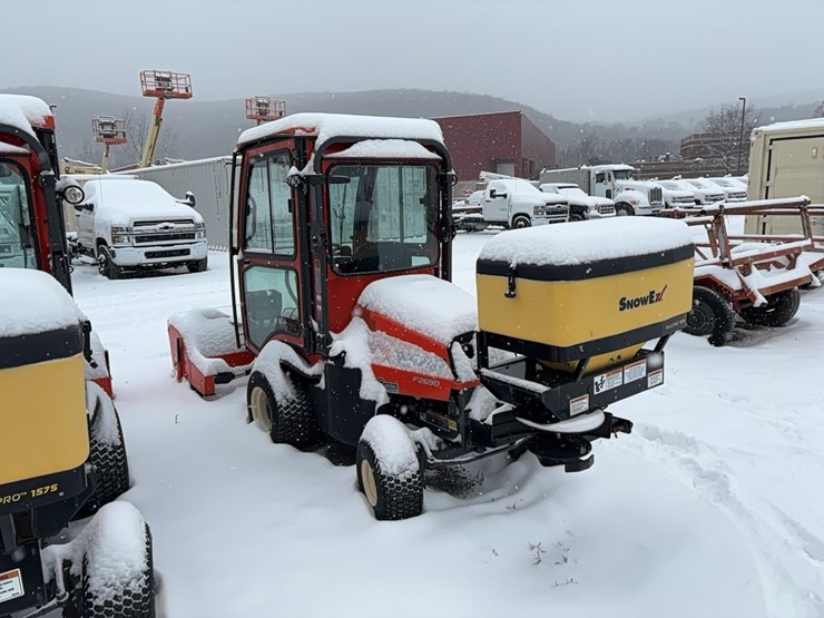 2022-kubota-f2690-image-5