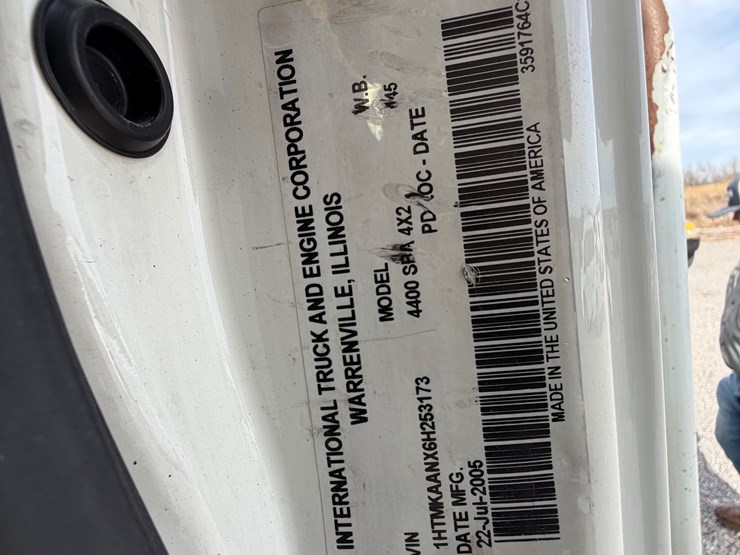 international-4400-image-27