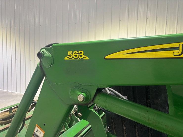 john-deere-6115d-image-4