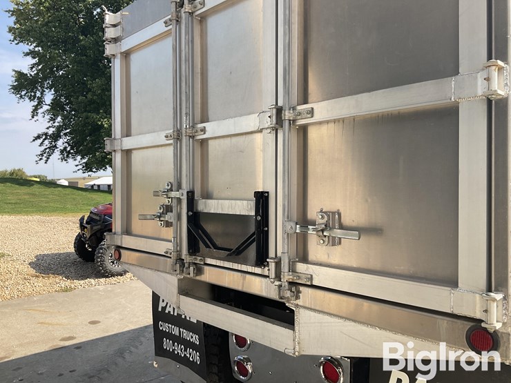 kenworth-w900-image-10