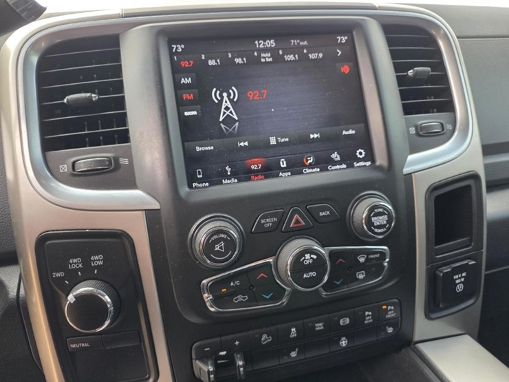 2018-dodge-2500-image-11