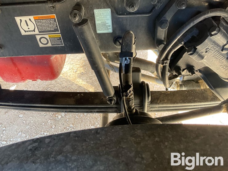 peterbilt-567-image-16