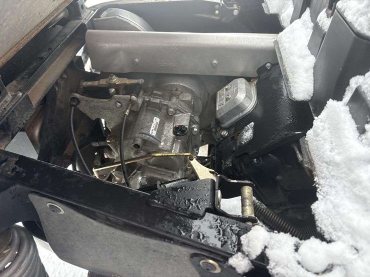 2012-john-deere-550-image-21