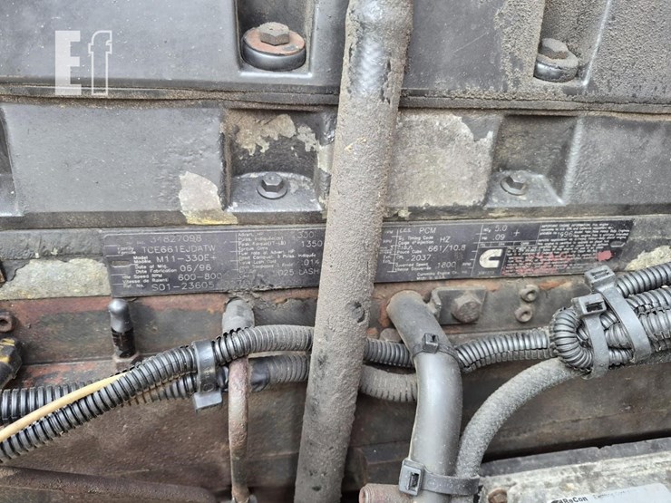 freightliner-fld120-image-20