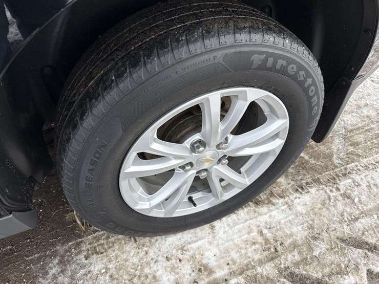 2017-chevrolet-equinox-lt-image-17