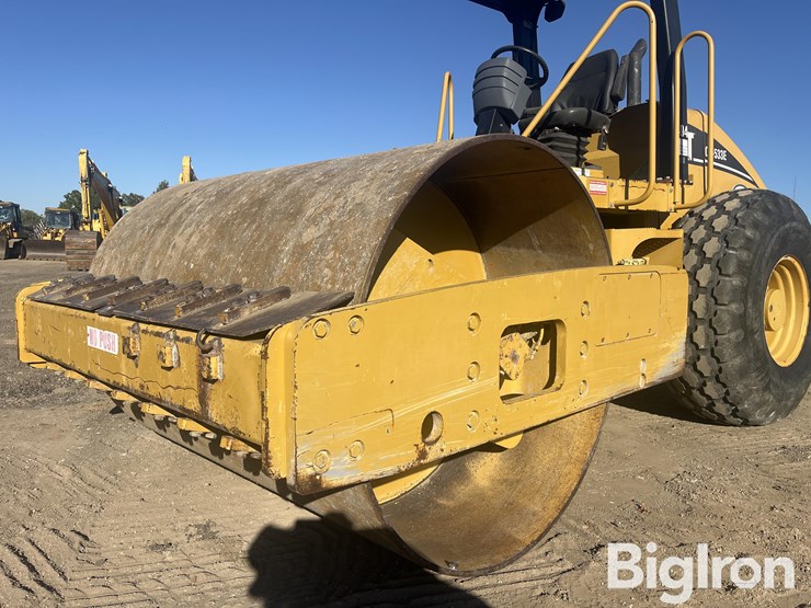 caterpillar-cs-533e-image-16