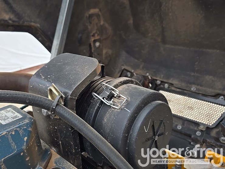 2023-jcb-ct260-120-image-45