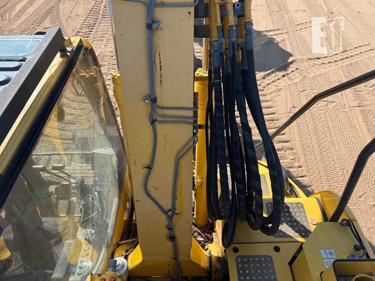 2014-komatsu-pc138us-10-image-34