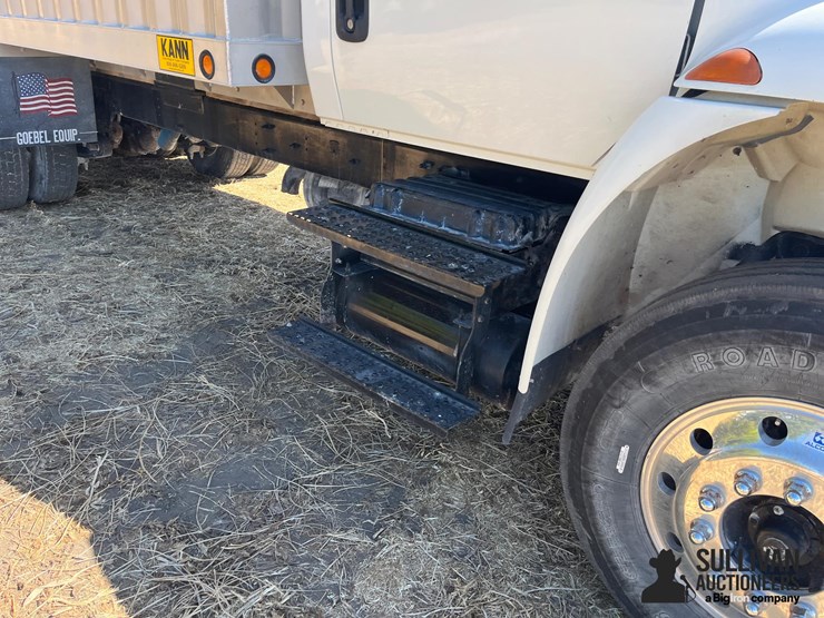 international-durastar-4400-image-17