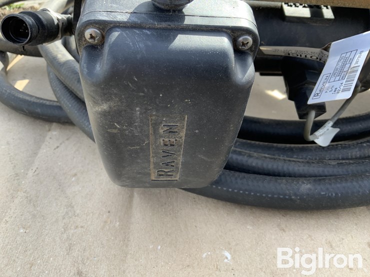 hypro-9303-hydraulic-fertilizer-pump-image-16