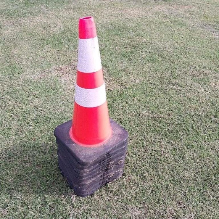10 High Visability Traffic Cones