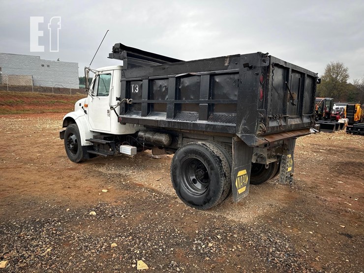 international-4700-image-3