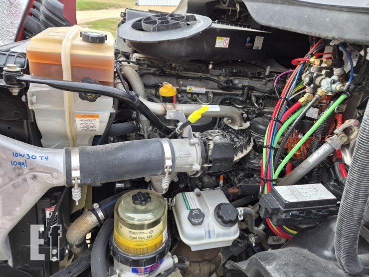 2018-freightliner-cascadia-113-image-24