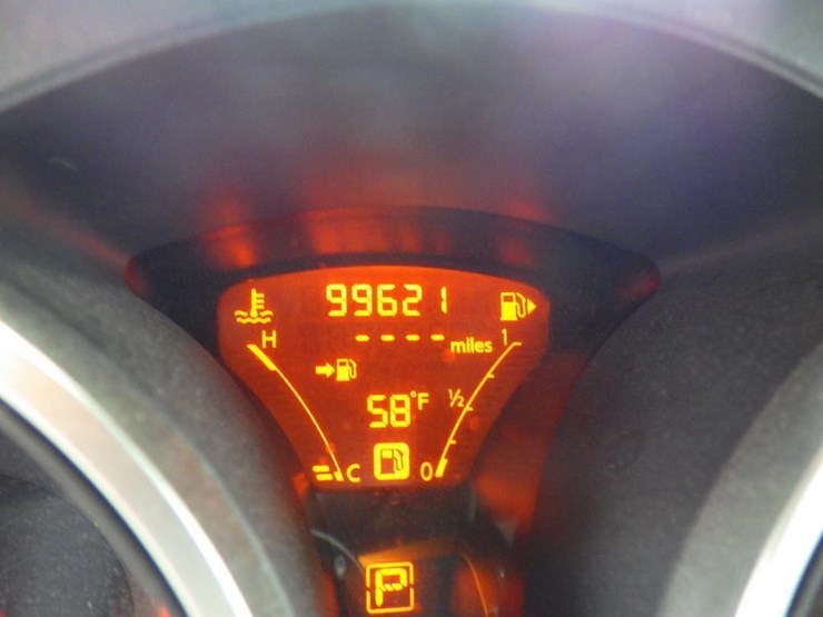 2013-nissan-juke-image-14