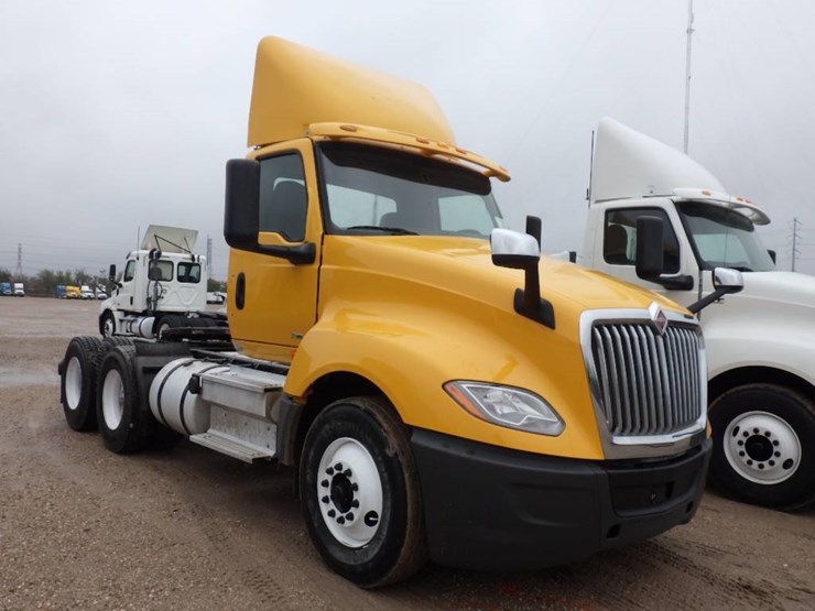 2019-international-lt-image-3