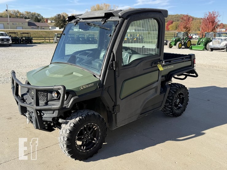 john-deere-gator-xuv-835m-image-1