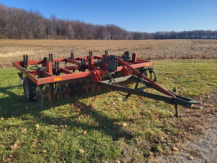 brillion-9-shank-soil-saver-image-7