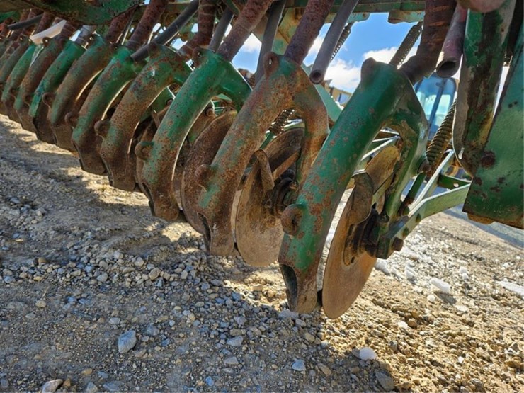 john-deere-10-image-19