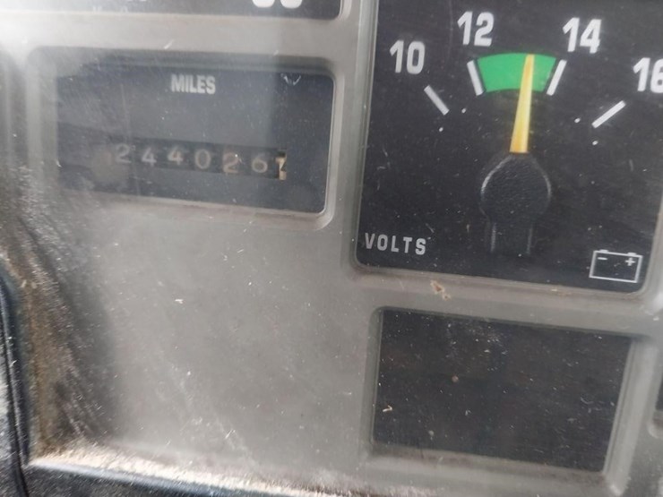 international-4700-image-14