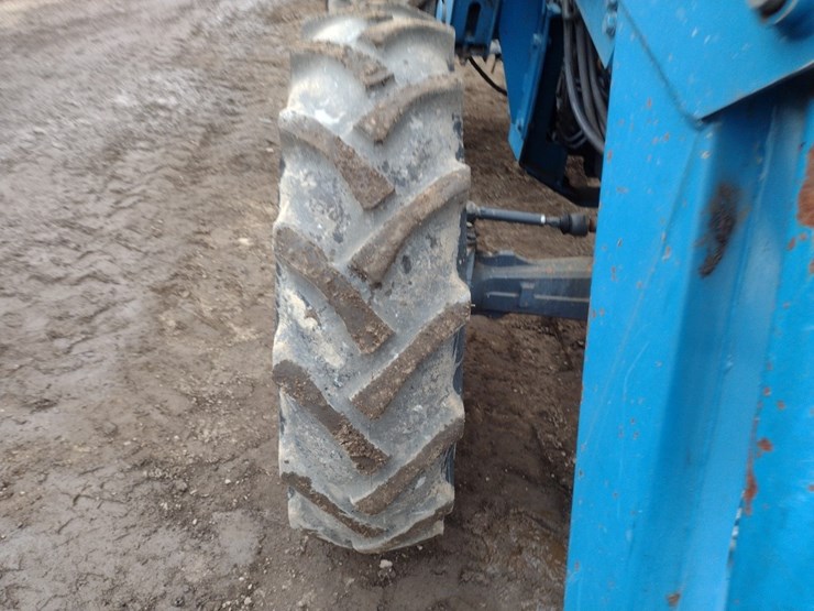 new-holland-3930-image-17