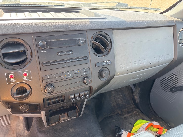 2015-ford-f550-image-11