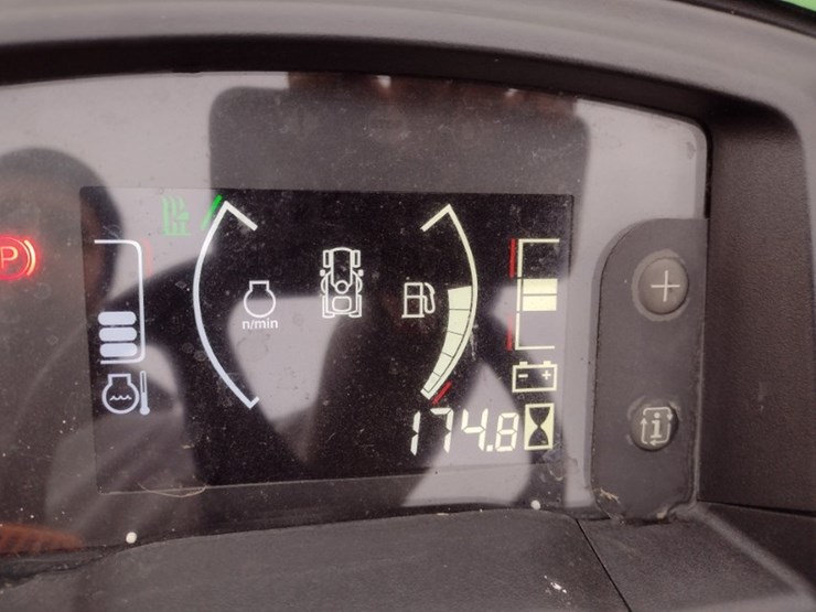 john-deere-x750-image-5