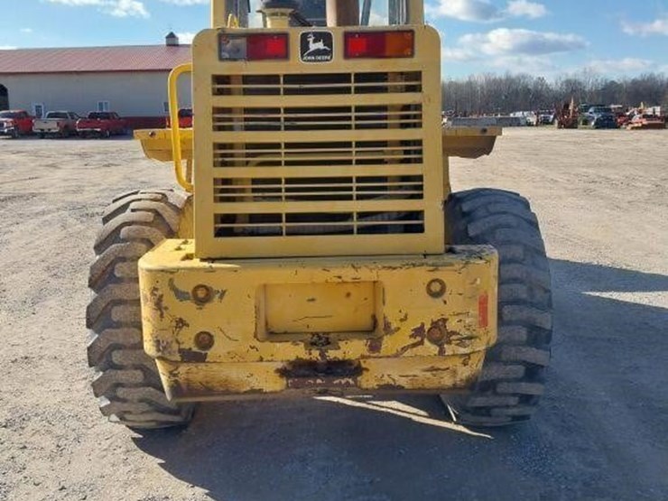 john-deere-444-image-6