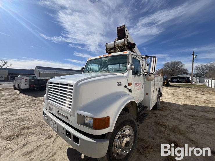 2001-international-4700-image-9