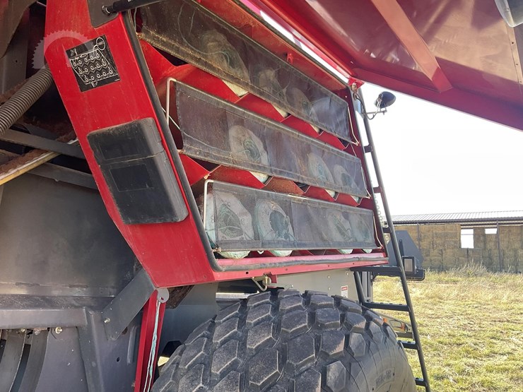 2013-massey-ferguson-2190-image-33