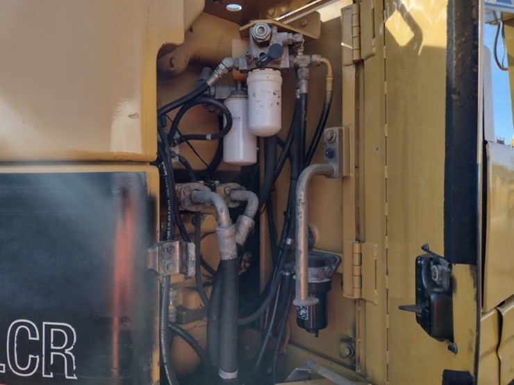 caterpillar-321c-image-43