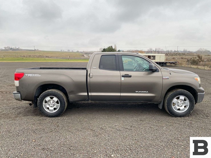 2013-toyota-tundra-image-6