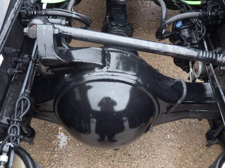 international-lt-image-11