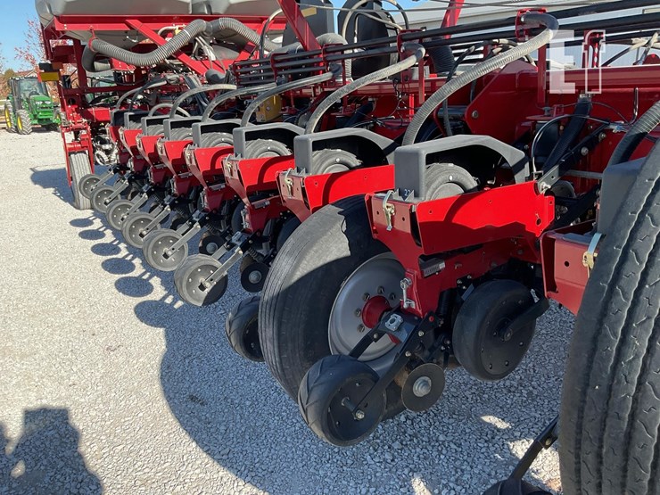 case-ih-1250-image-16