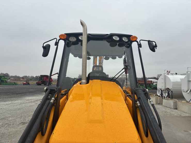 jcb-3cx-image-23