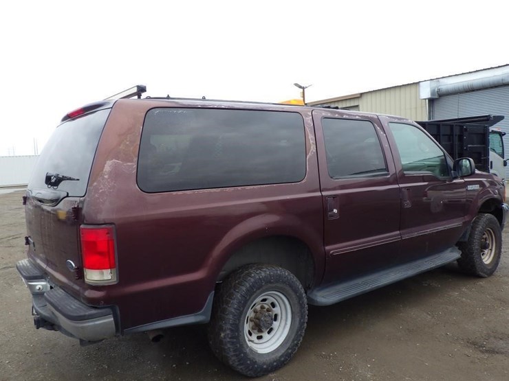 2000-ford-excursion-image-3