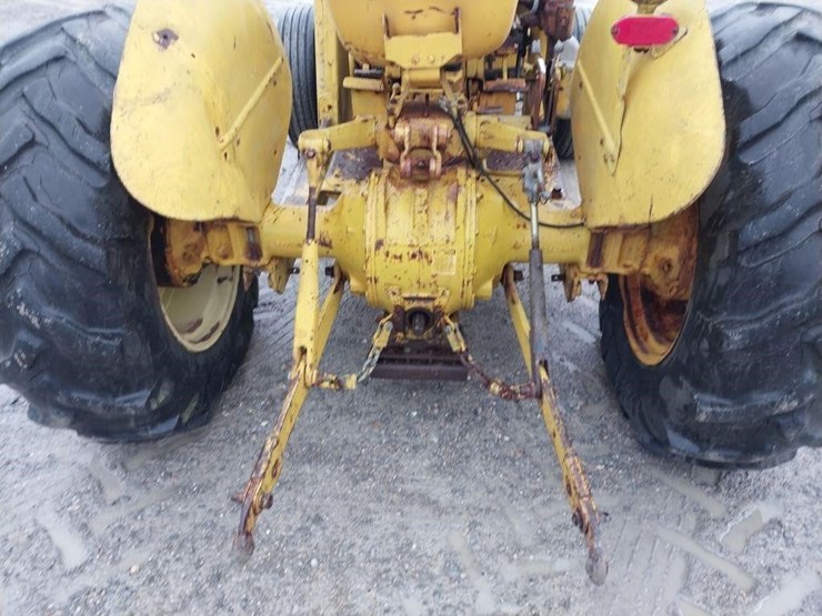 massey-ferguson-30-image-5