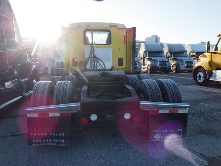 2018-peterbilt-579-image-8