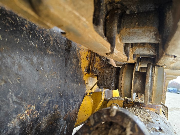 caterpillar-953d-image-68