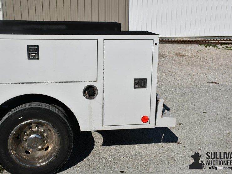 ford-f450-xl-image-16