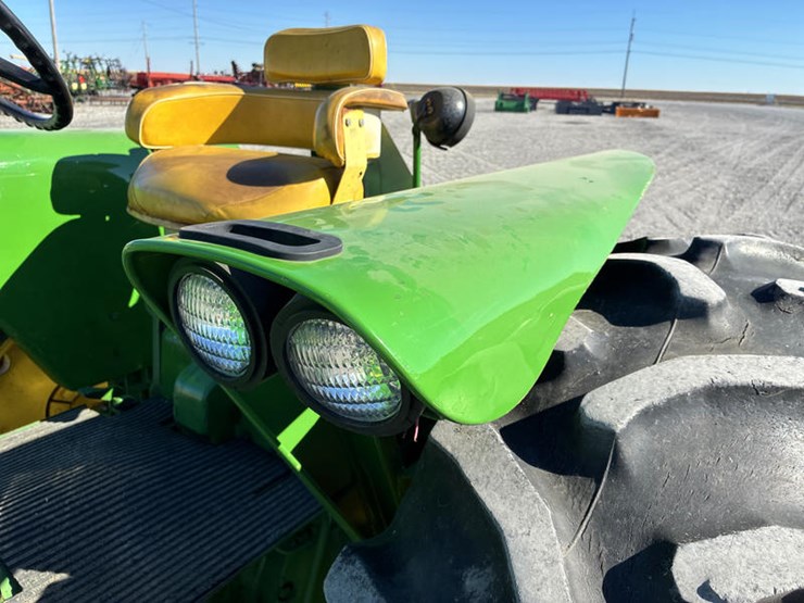 john-deere-4020-image-26