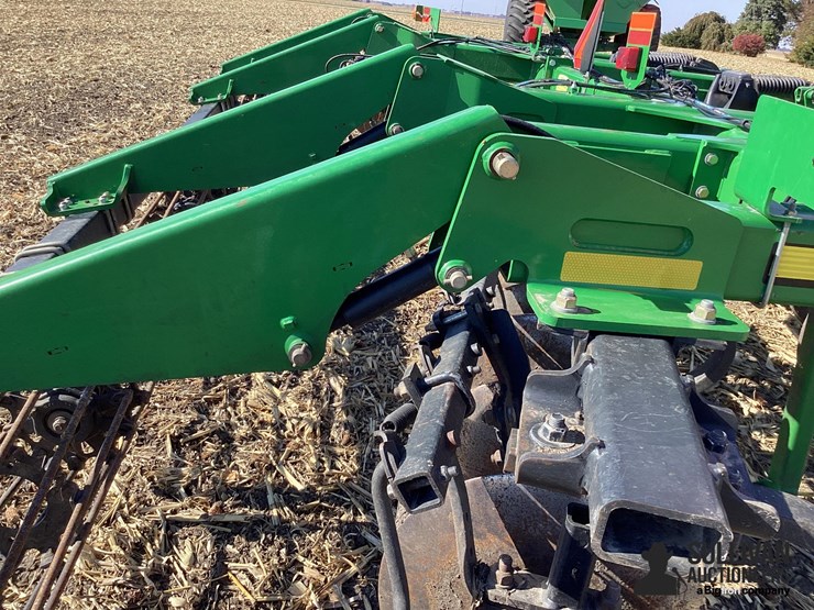 2013-john-deere-2720-image-20