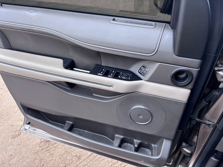 ford-expedition-image-16