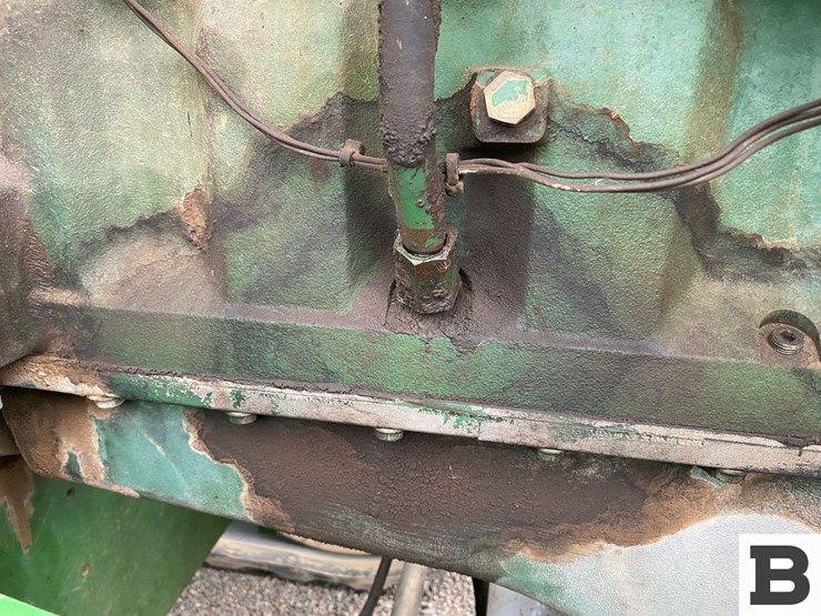 2004-joh-deere-9320t-tractor-image-19