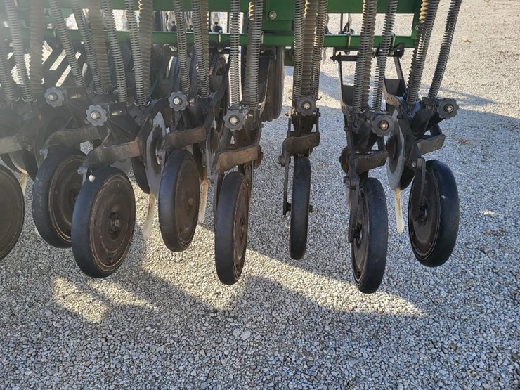 great-plains-solid-stand-15-image-27